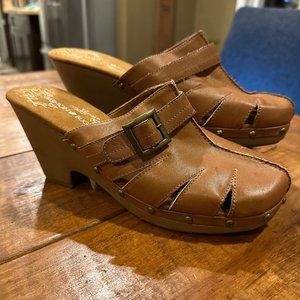 Fashion Bug | Y2K 90s Vintage Brown Faux Leather Slip On Chunky Clog Womens 10.5